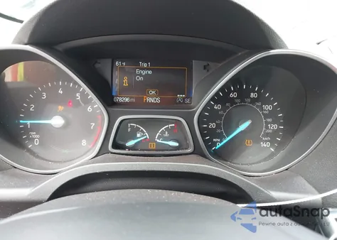 2017 Ford Escape Titanium z USA, uszkodzony, nr VIN 1FMCU9JD4HUE95391